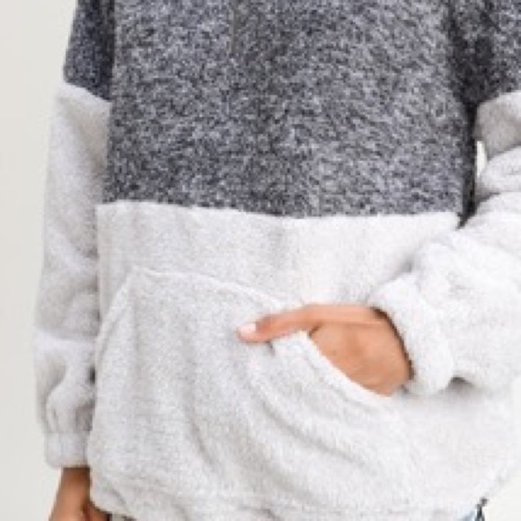 Last 1 S ! New Amazing Fuzzy Pullover Sweater - Picture 4 of 6